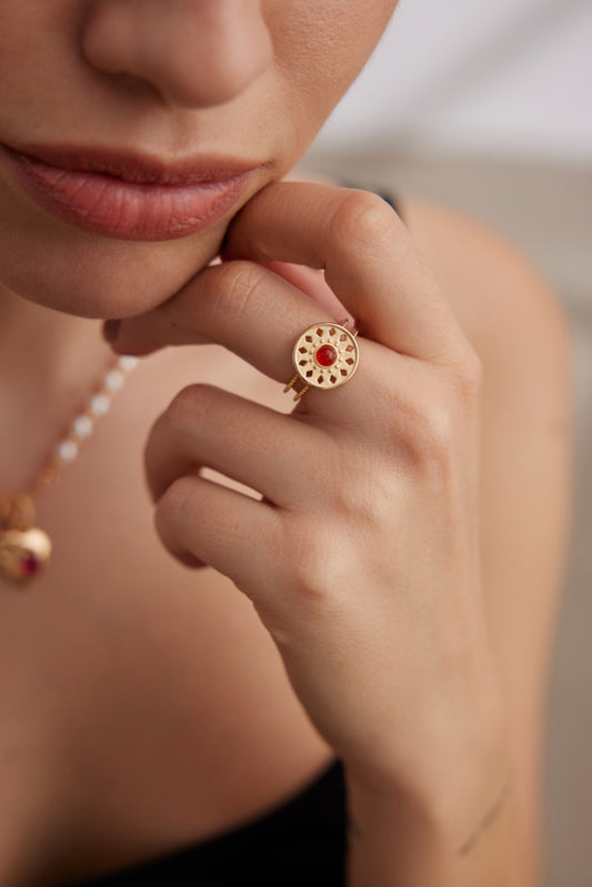 Bold Vintage Gold Red Agate Statement Ring in 925 Silver