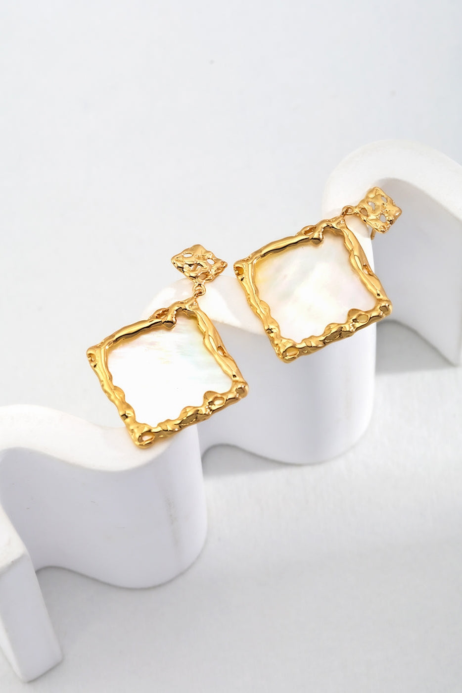 Elegant Vintage Gold Mother of Pearl Frame Earrings in 925 Silver